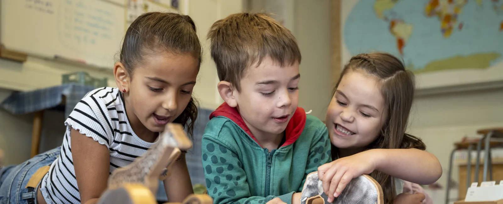 praca z uczniem autystycznym wymaga indywidualnego podejścia i cierpliwości nauczyciela indywidualne podejście kluczem do wspólnego rozwoju