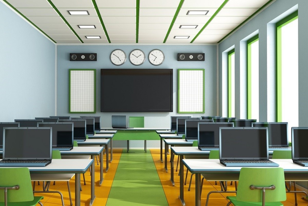ekran smartfona pokazuje grę edukacyjną z punktami i postaciami