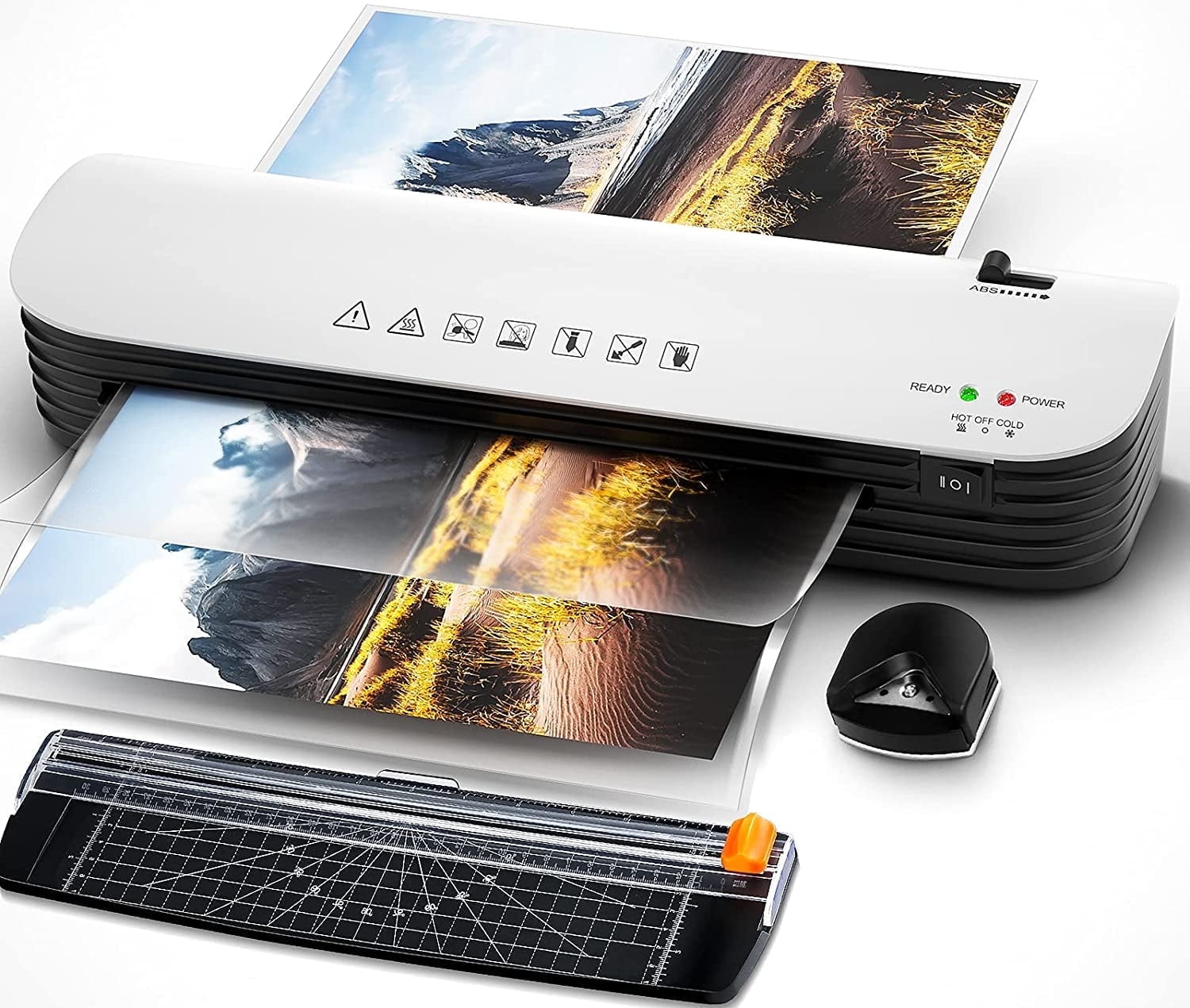 laminator A4 wsuwający folię z arkuszem tabliczki mnożenia przez rolki grzewcze