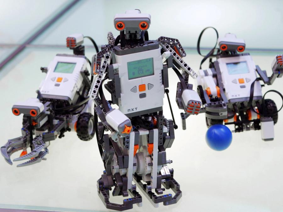 Programowanie robotów LEGO Mindstorms: silniki, czujniki i diagnostyka