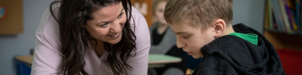 Możliwości zawodowe po studiach Dwie ścieżki kariery absolwentów pedagogiki ogólnej i specjalnej